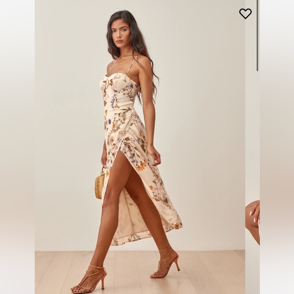 NEVER BEEN WORN 🤎- DESIGNER - REFORMATION CREAM FALL DRESS